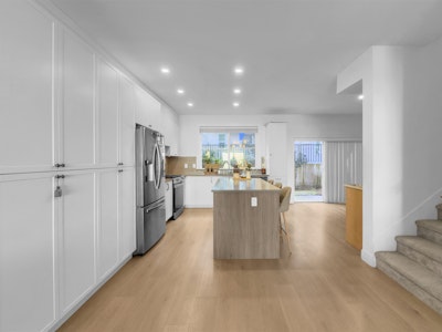 16-14355 62 Avenue - 4