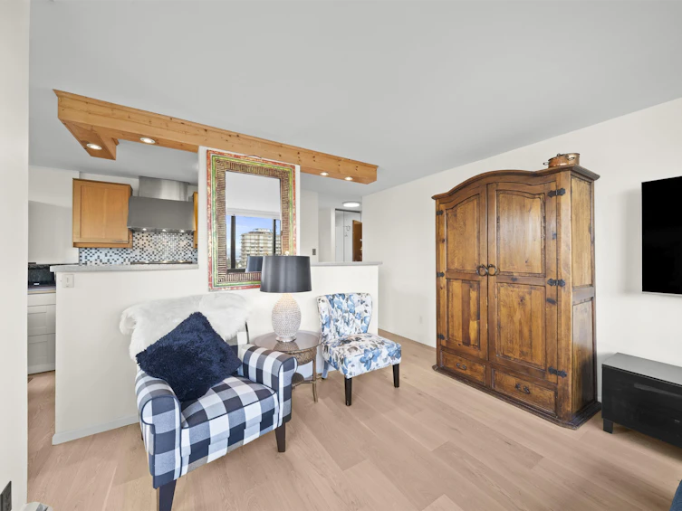 1603-1740 Comox Street, Vancouver, BC, V6G 2Z1 - 8