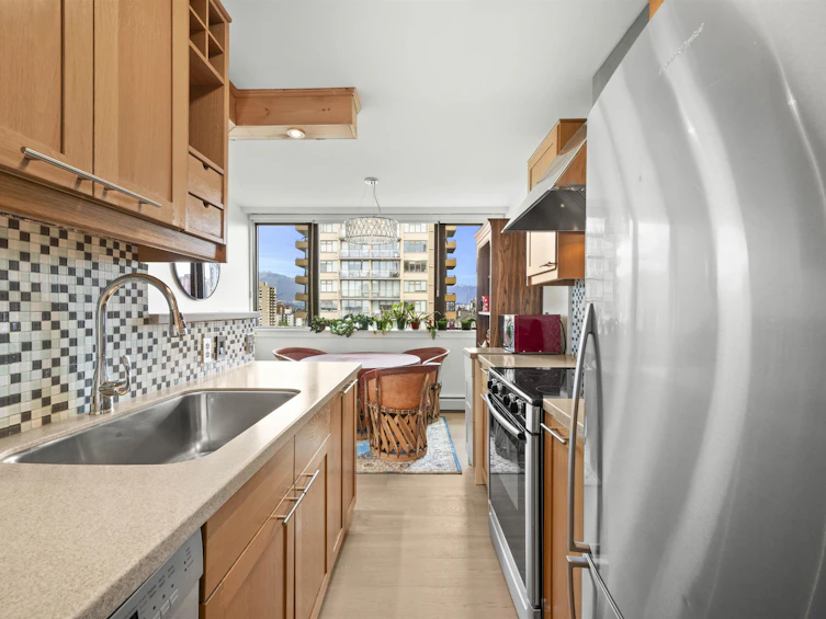 1603-1740 Comox Street, Vancouver, BC, V6G 2Z1 - 11