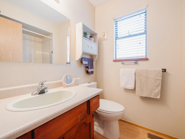 14586 89 Avenue, Surrey, BC, V3R 8B2 - 26