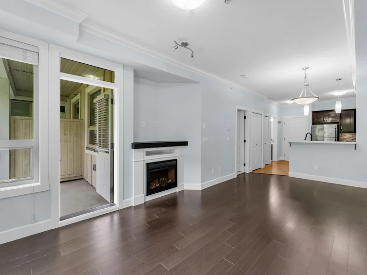 415-13897 Fraser Highway, Surrey, BC, V3T 0G8 - 9