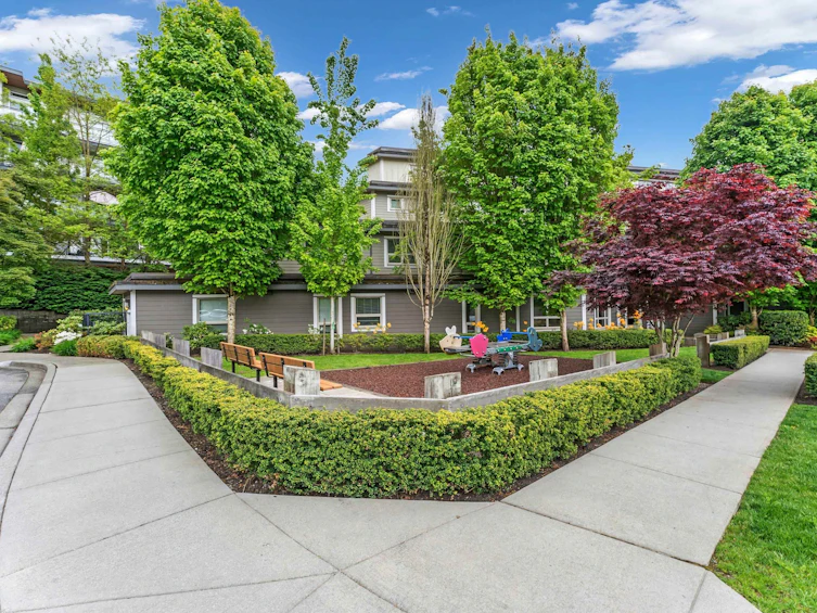 415-13897 Fraser Highway, Surrey, BC, V3T 0G8 - 20