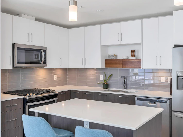 325-13040 No. 2 Road, Richmond, BC, V7E 0C4 - 4
