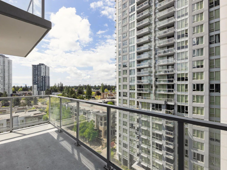 1117-13350 Central Avenue, Surrey, BC, V3T 0S1 - 13