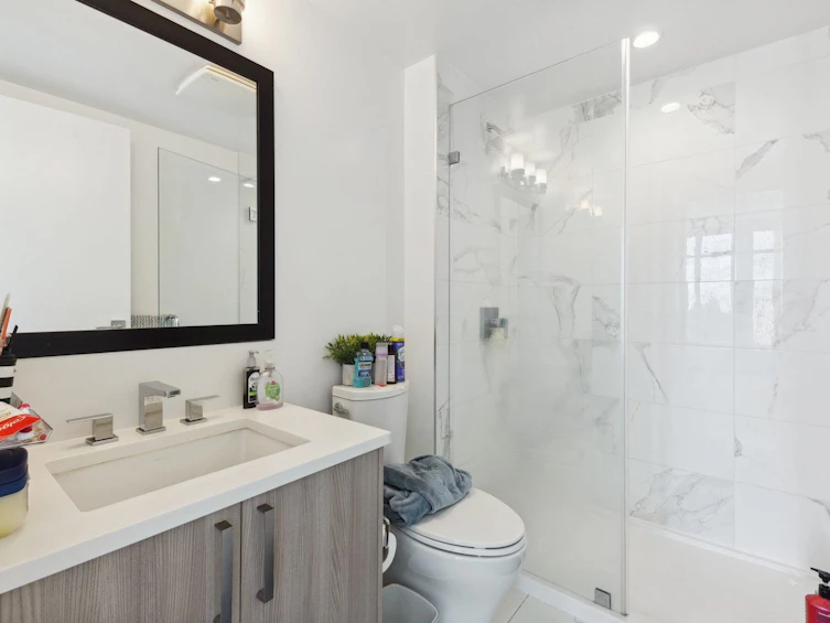 1117-13350 Central Avenue, Surrey, BC, V3T 0S1 - 9