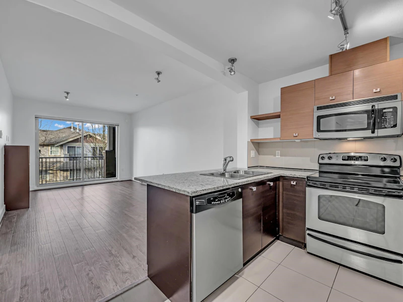 320 - 6688 120th Street, Surrey BC V3W 1T8