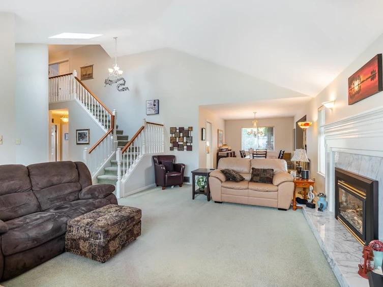 2752 Westlake Place, Coquitlam, BC, V3C 5J8 - 5