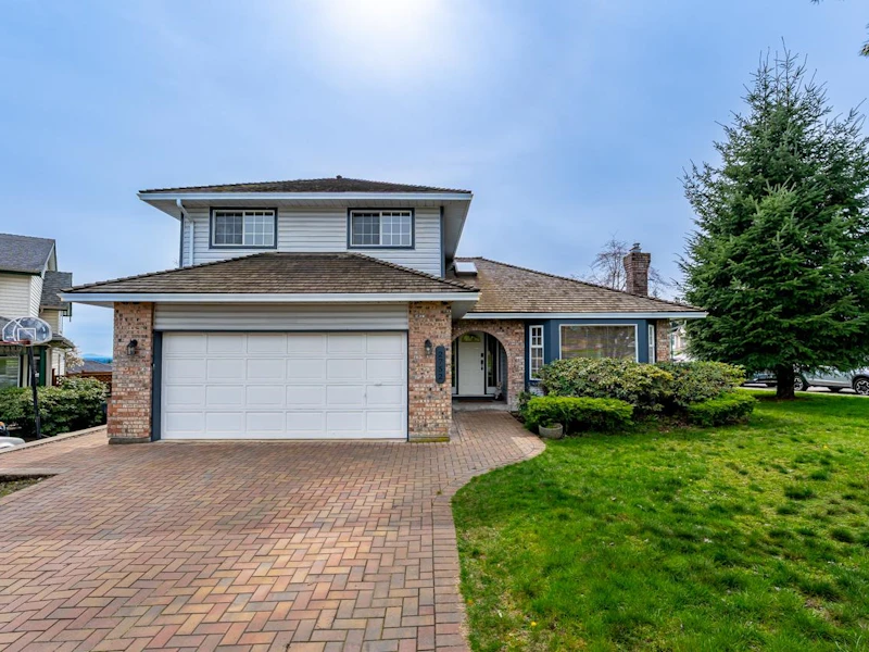 2752 Westlake Place, Coquitlam BC V3C 5J8