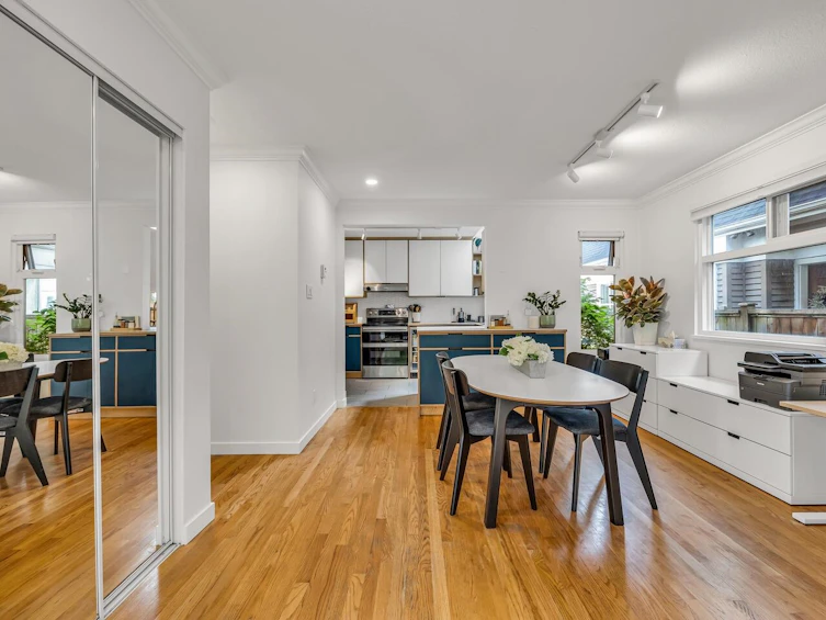 150 W 16th Avenue, Vancouver, BC, V5Y 1Y7 - 18