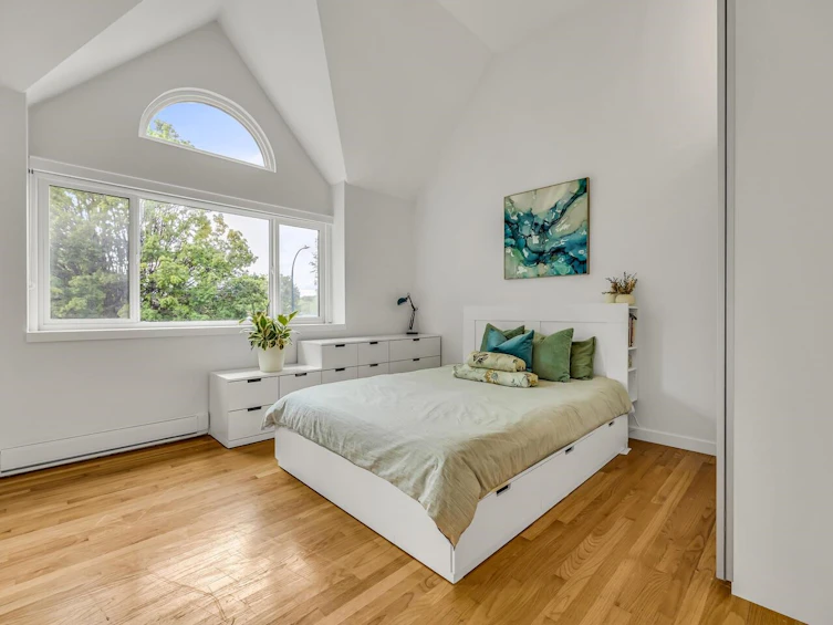 150 W 16th Avenue, Vancouver, BC, V5Y 1Y7 - 4