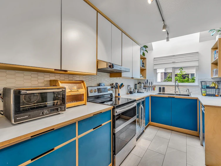 150 W 16th Avenue, Vancouver, BC, V5Y 1Y7 - 13