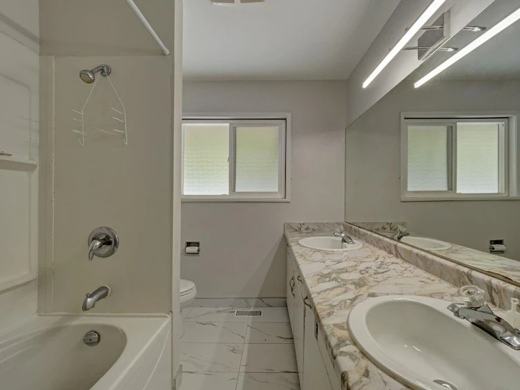 3295 Kraus Road, Roberts Creek, BC, V0N 2W2 - 19