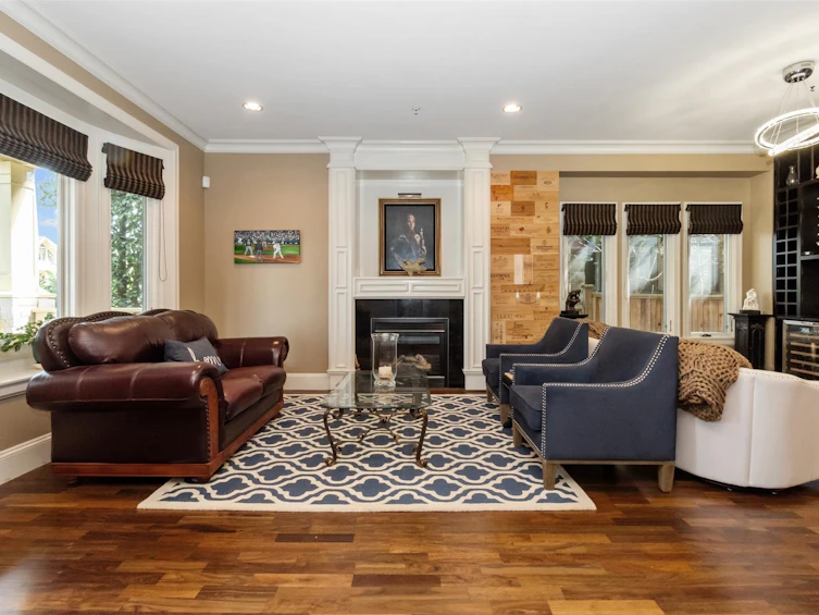 368 W 11th Avenue, Vancouver, BC, V5Y 1T2 - 2