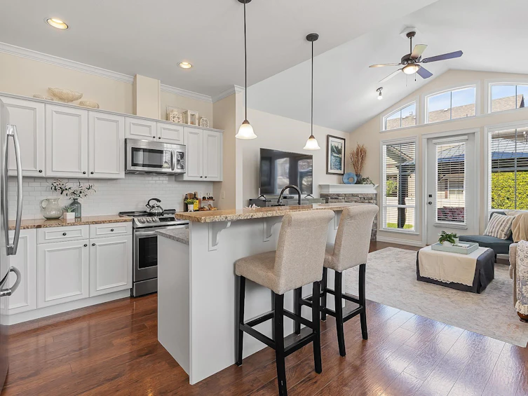 37-6577 Southdowne Place, Chilliwack, BC, V2R 0H4 - 2