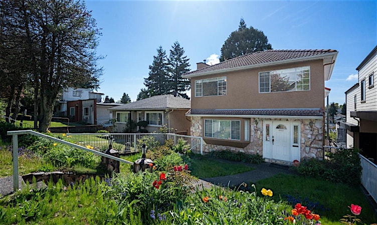 5543 Fleming Street, Vancouver, BC, V5P 3G1