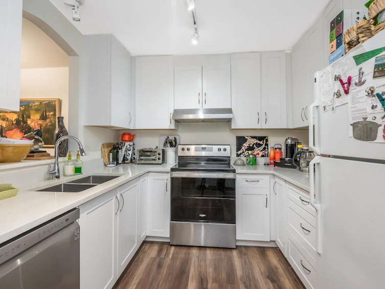 212-8180 Jones Road, Richmond, BC, V6Y 3Z6 - 6