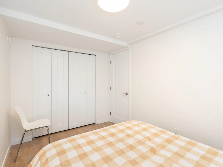 293 W Windsor Road, North Vancouver, BC, V7N 2N2 - 34
