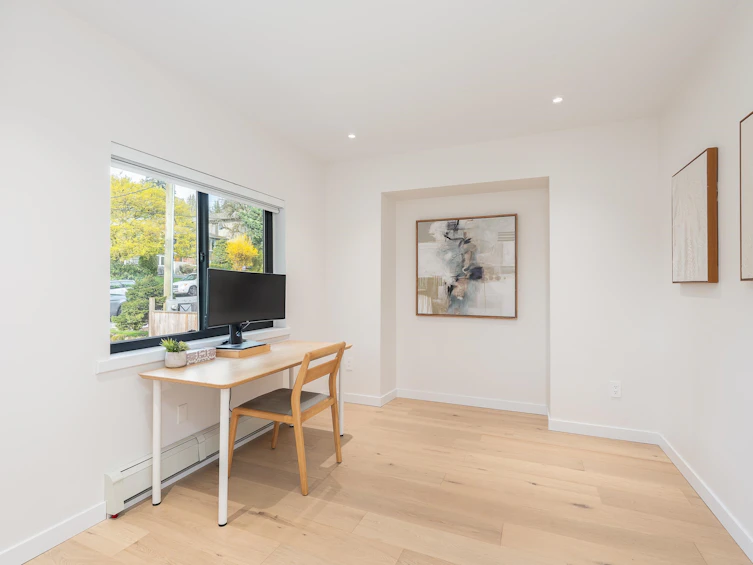 293 W Windsor Road, North Vancouver, BC, V7N 2N2 - 19