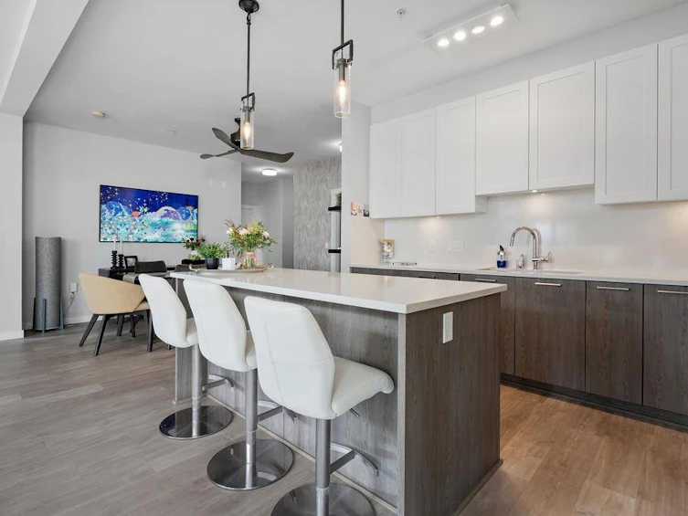 212-123 W 1st Street, North Vancouver, BC, V7M 0E5 - 12