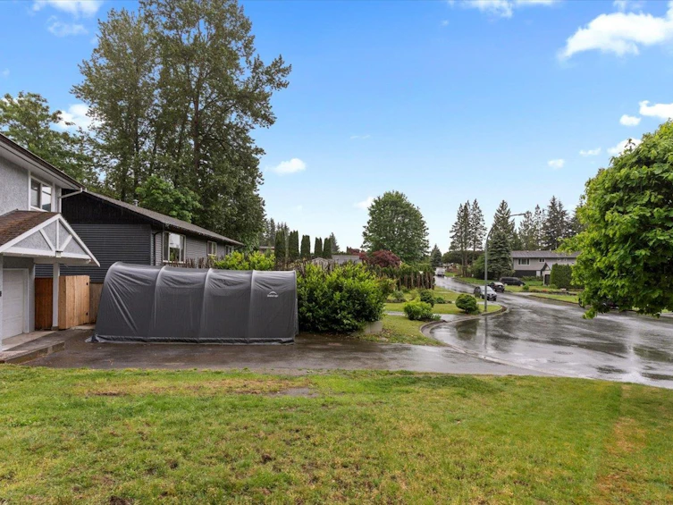 7902 Thrasher Street, Mission, BC, V2V 5H3 - 3