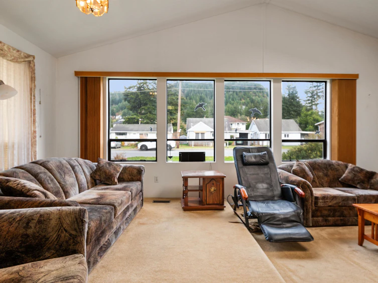 730 7th Avenue, Hope, BC, V0X 1L0 - 9