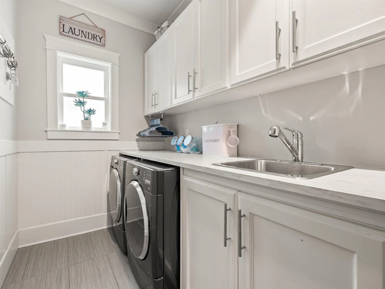 17378 3a Avenue, Surrey, BC, V3Z 2N7 - 17