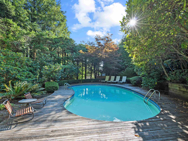 1740 Queens Avenue, West Vancouver, BC, V7V 2X7 - 2