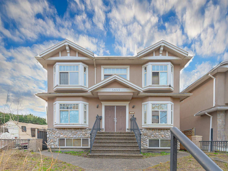 5895 Prince Albert Street, Vancouver, BC, V5W 3E1