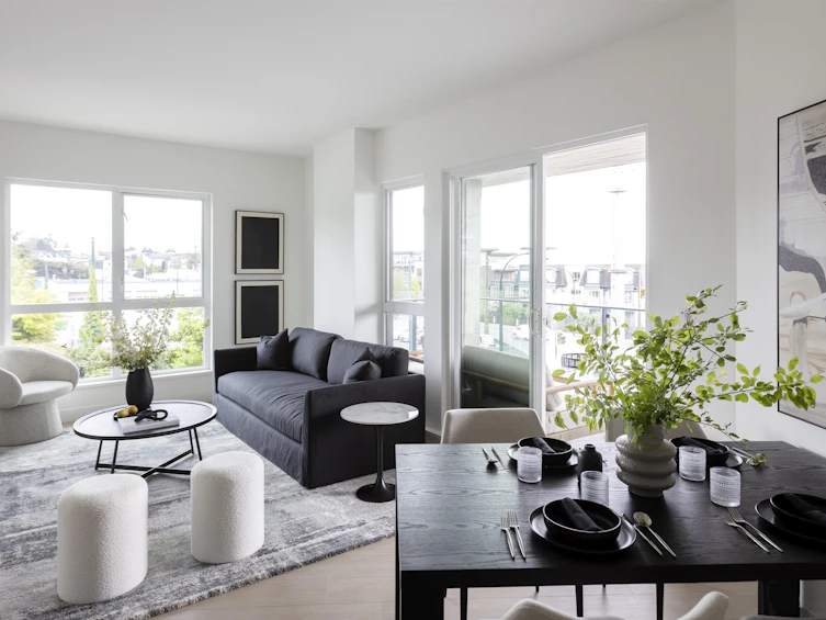 103-422 E 3rd Street, North Vancouver, BC, V7L 1G2