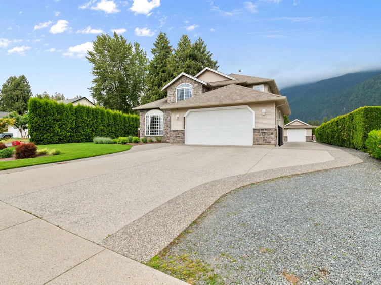 10004 Parkwood Drive, Chilliwack, BC, V0X 1X1 - 3