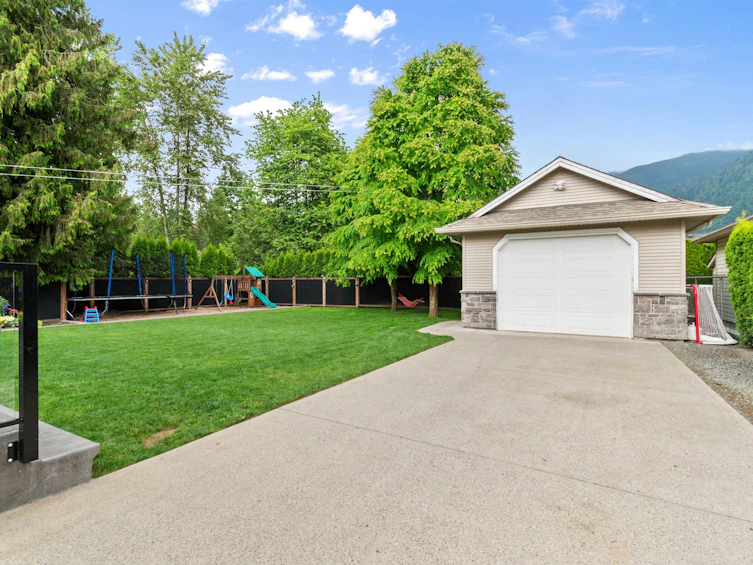 10004 Parkwood Drive, Chilliwack, BC, V0X 1X1 - 35