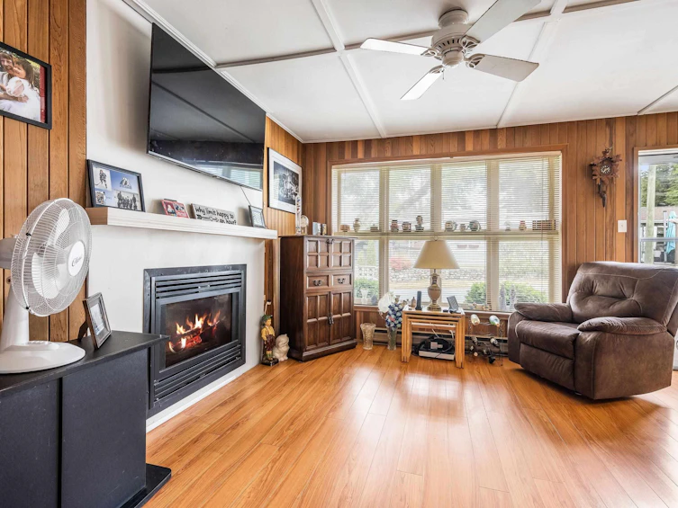 435 Willow Street, Cultus Lake, BC, V2R 4Z4 - 7