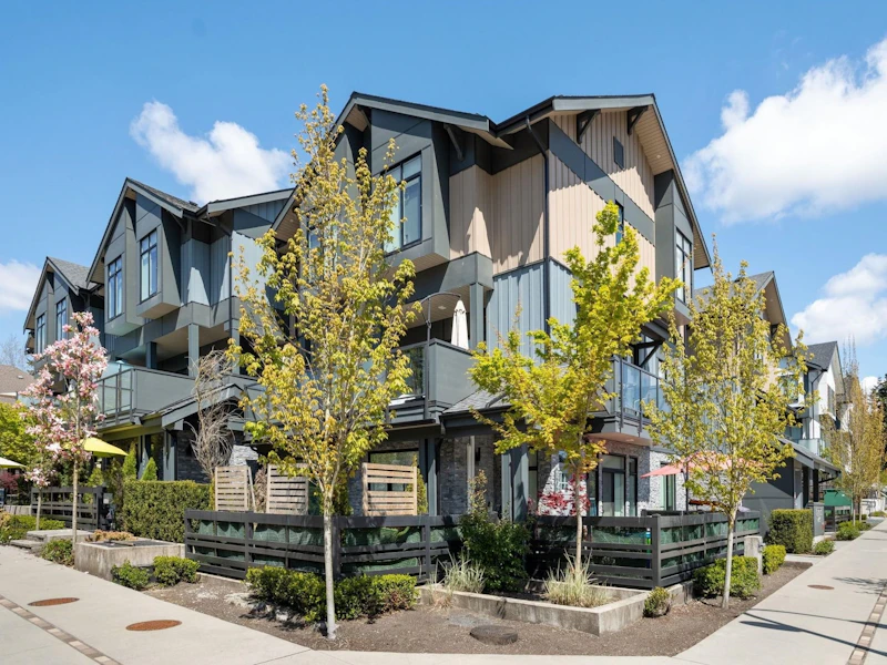 207 - 7131 17th Avenue, Burnaby BC