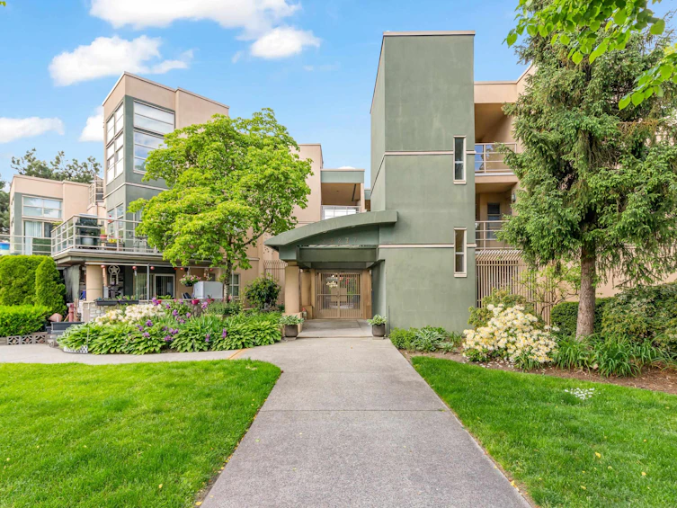 202-22277 122 Avenue, Maple Ridge, BC, V2X 3X8 - 2