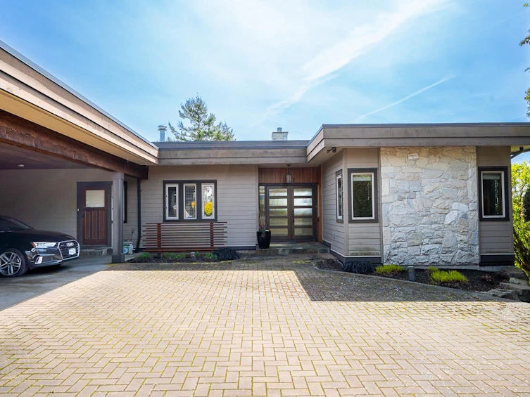14366 Magdalen Avenue, Surrey, BC, V4B 2X3 - 13