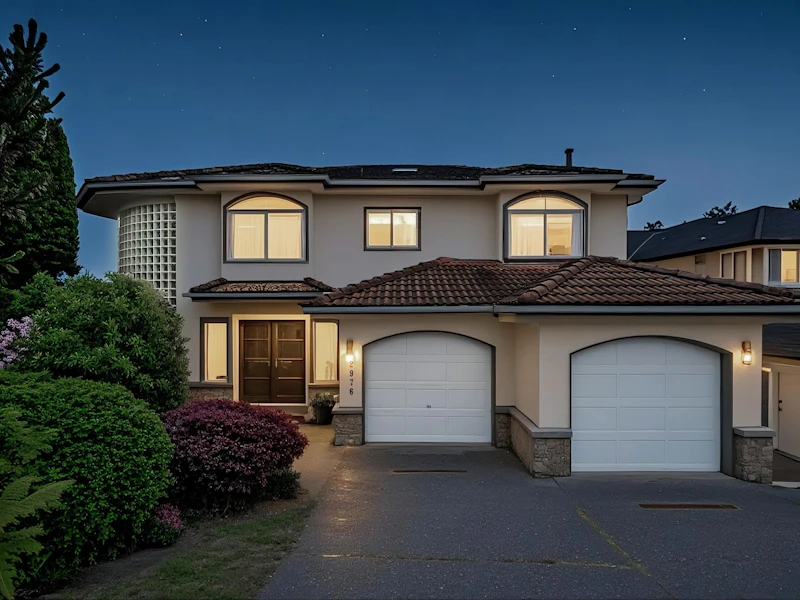 2976 Christina Place, Coquitlam BC V3C 5Z8
