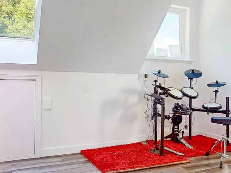 1502 Smith Road, Gibsons, BC, V0N 1V6 - 16