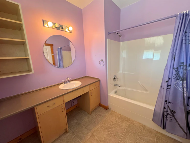 424-5604 Inlet Avenue, Sechelt, BC, V7Z 0H7 - 11