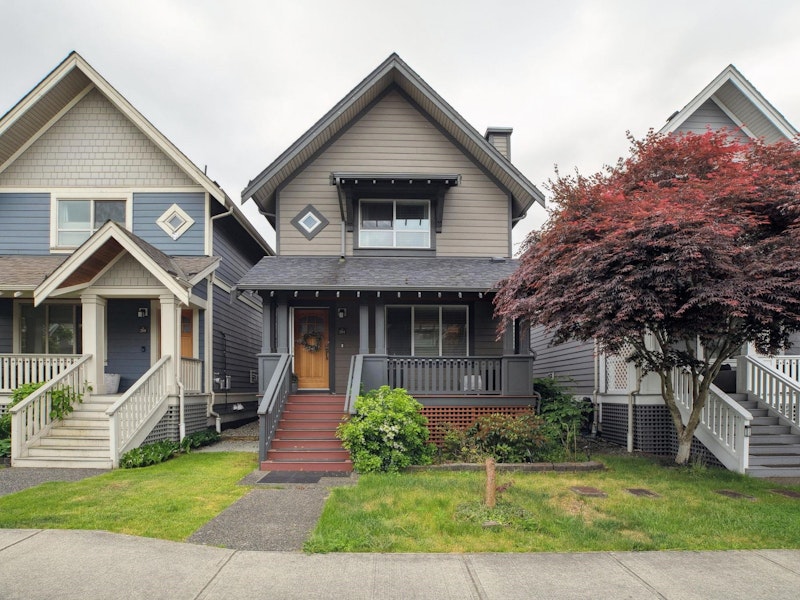264 Jensen Street, New Westminster BC V3M 0E7