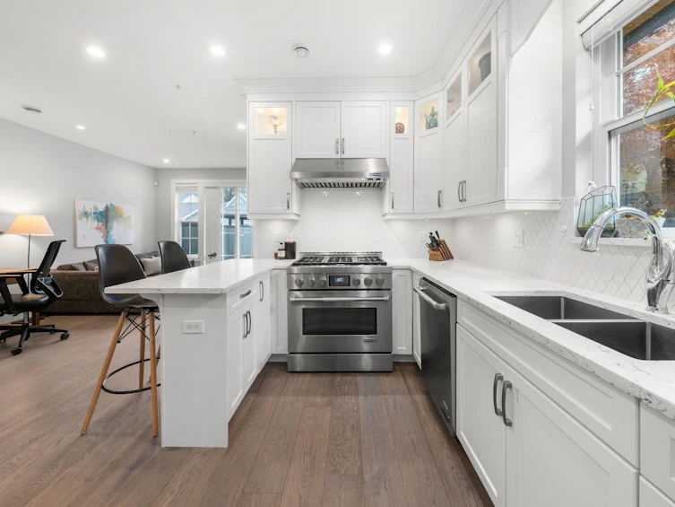 328 E 9th Street, North Vancouver, BC, V7L 2B2 - 18