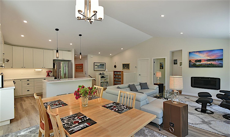 7808 Eagle Drive, Halfmoon Bay, BC, V7Z 1A3