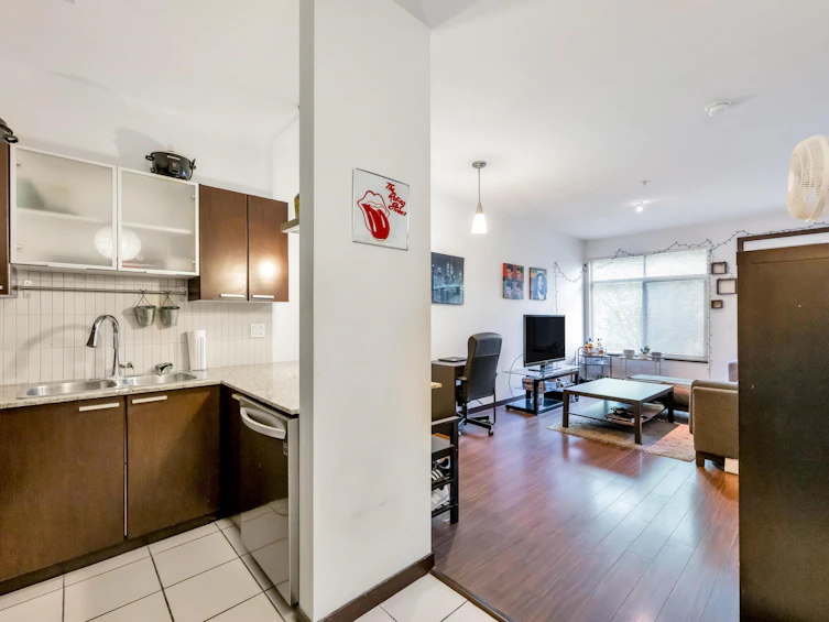 210-10499 University Drive, Surrey, BC, V3T 0A4 - 11