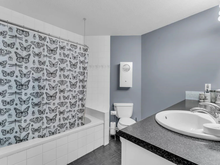 302-15185 22 Avenue, Surrey, BC, V4A 9T4 - 15