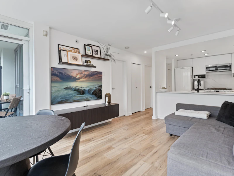 1207 - 928 Beatty Street, Vancouver BC V6Z 3G6