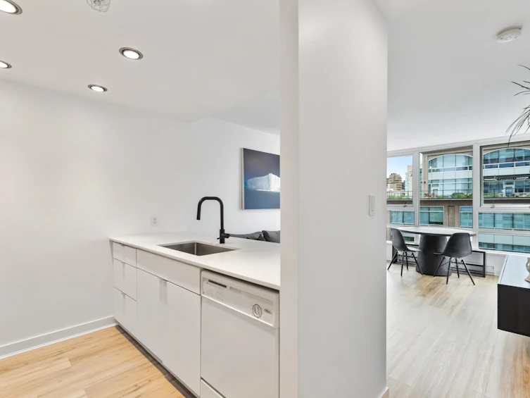 1207-928 Beatty Street, Vancouver, BC, V6Z 3G6 - 7