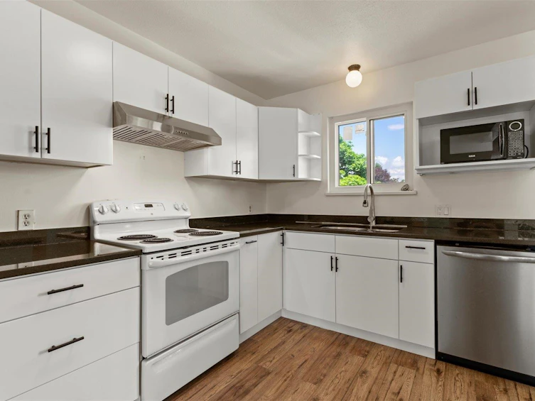 8567 Mccutcheon Avenue, Chilliwack, BC, V2P 7L3 - 18