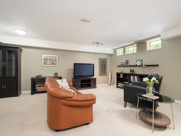 279 E 5th Street, North Vancouver, BC, V7L 1L8 - 34