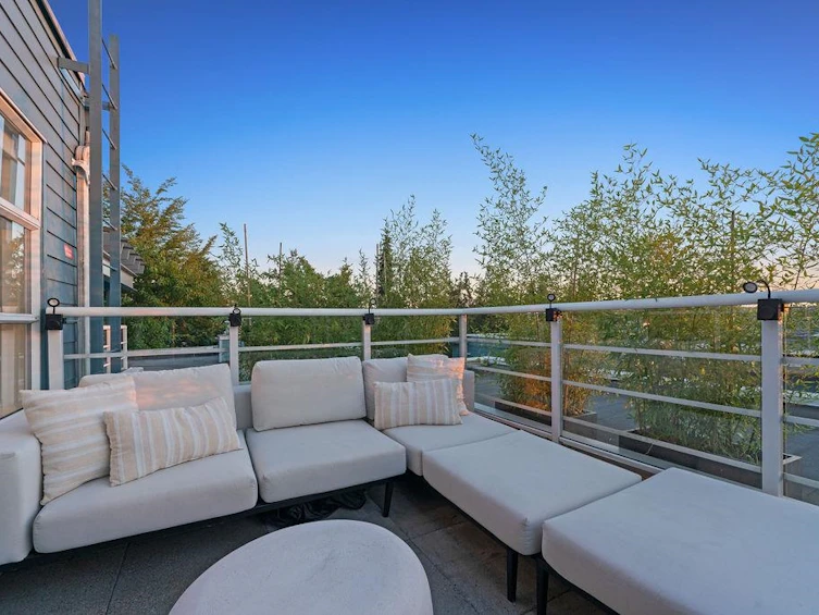 PH 403-2525 W 4 Avenue, Vancouver, BC, V6K 1P5 - 35