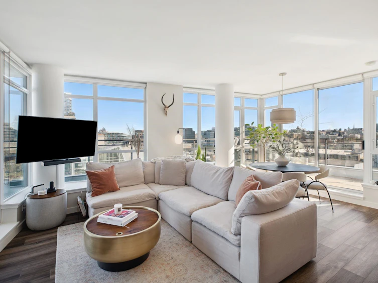 1101-89 West 2nd Avenue, Vancouver, BC, V5Y 0G9 - 4