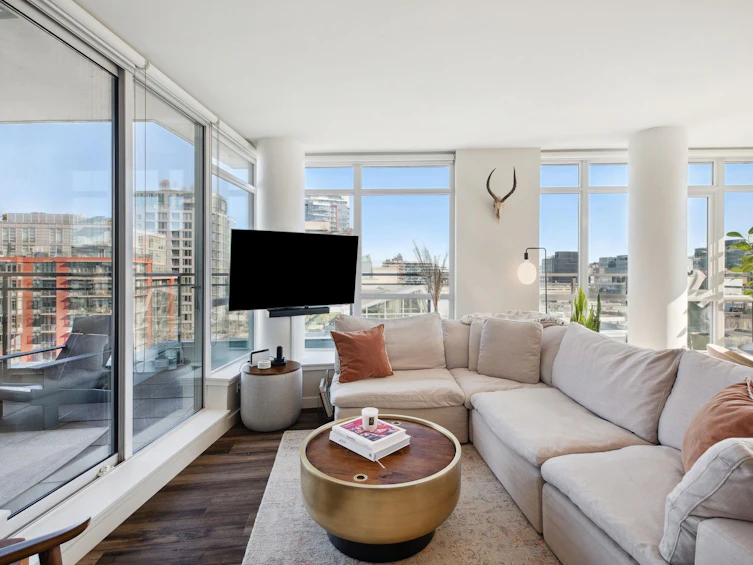 1101-89 West 2nd Avenue, Vancouver, BC, V5Y 0G9 - 6
